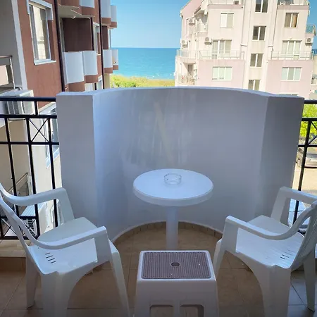 Апартамент Raija - Sea View Поморие
